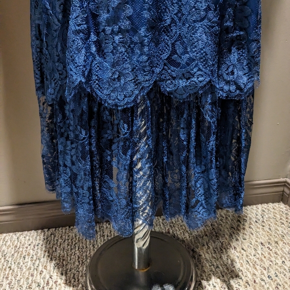 Designer dress - Picture 3 of 6